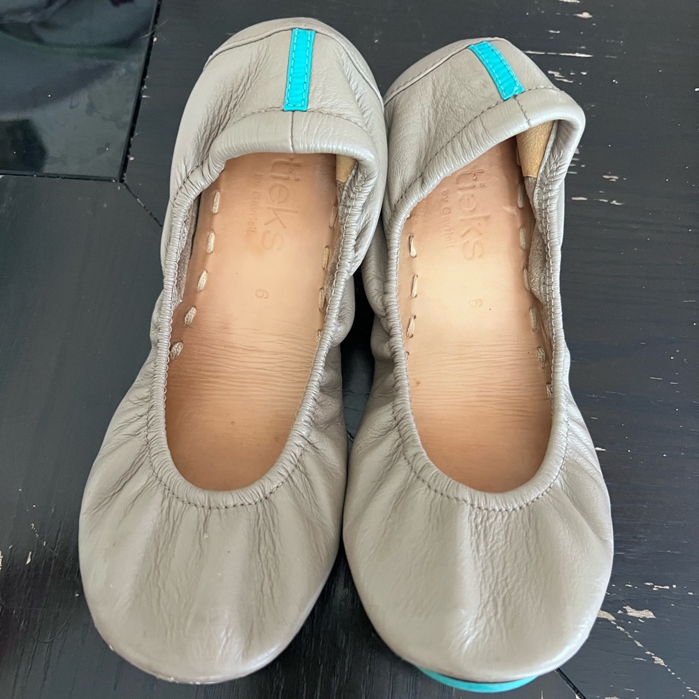Tieks Sz 6